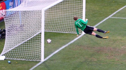 FIFA sử dụng camera quan sát mắt thần ở vạch cầu môn FIFA sử dụng camera quan sát mắt thần ở vạch cầu môn